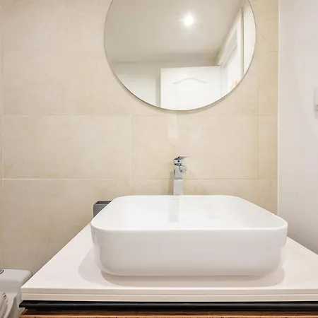 Апартаменти Guestready - A Charming Place To In Лісабон